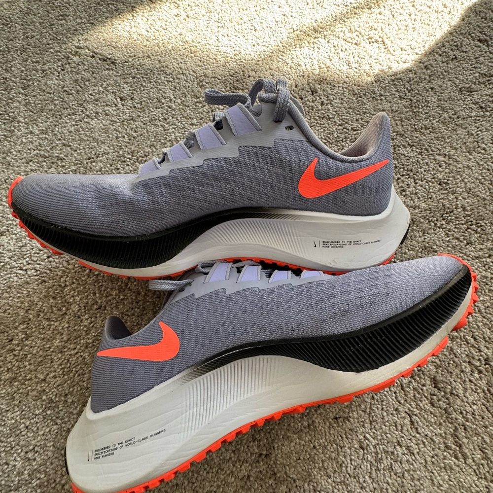 Like New Nike Zoom Pegasus 37 Running Shoes (purple/orange)